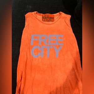 Free city muscle tank